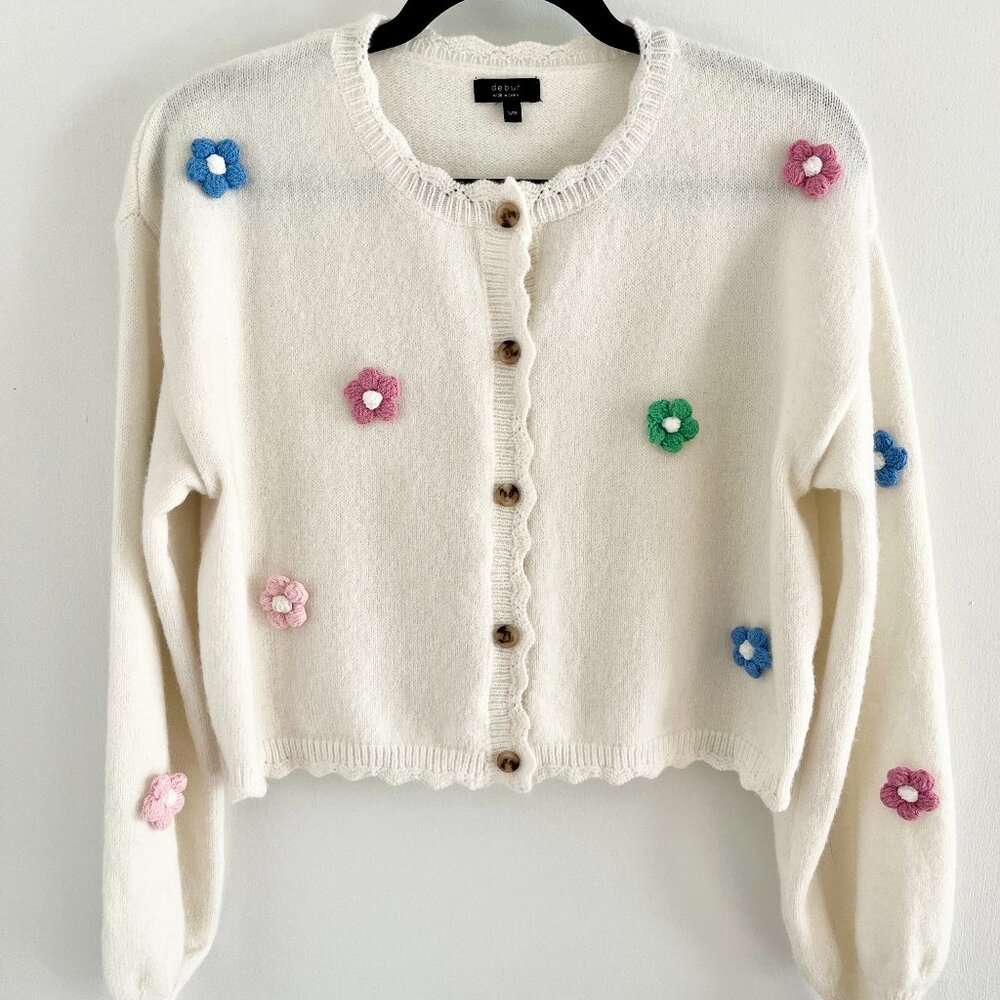Cream Flower Cardigan S/M - 3D Crochet Floral Knit - Soft Girl / Coquette